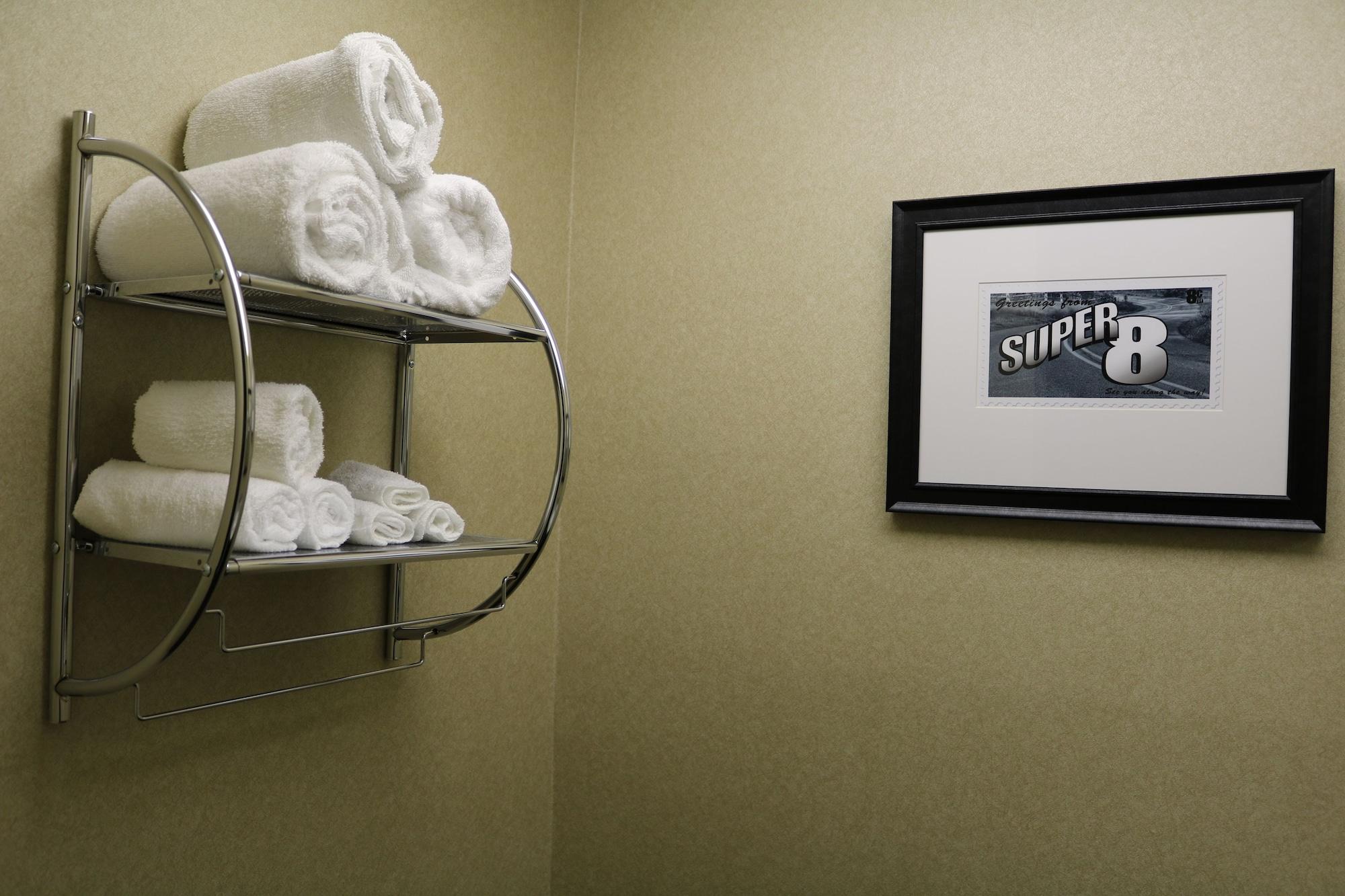 ซูเปอร์ 8 บาย วินด์แฮม แพลตต์สเบิร์ก Hotel แพลตส์เบิร์ก ภายนอก รูปภาพ