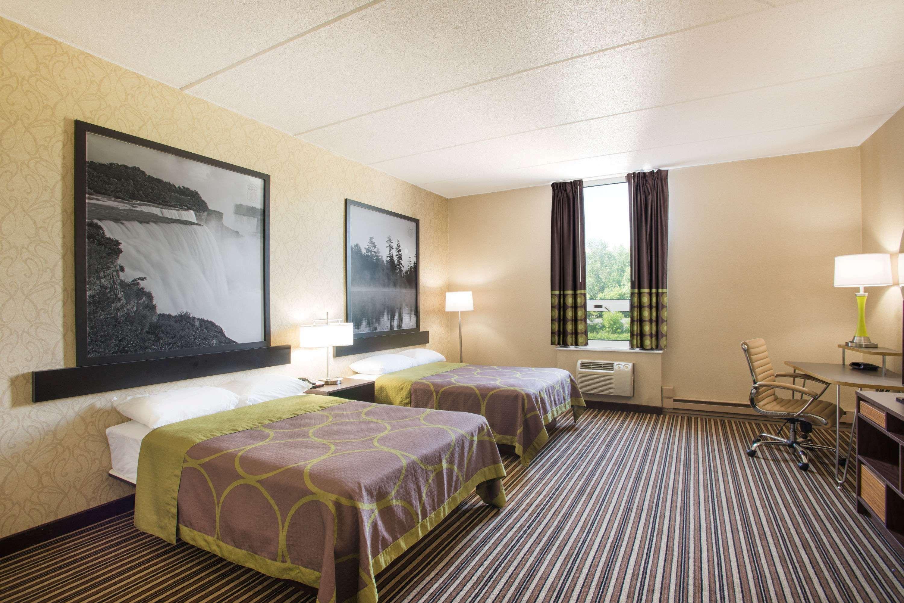 ซูเปอร์ 8 บาย วินด์แฮม แพลตต์สเบิร์ก Hotel แพลตส์เบิร์ก ภายนอก รูปภาพ