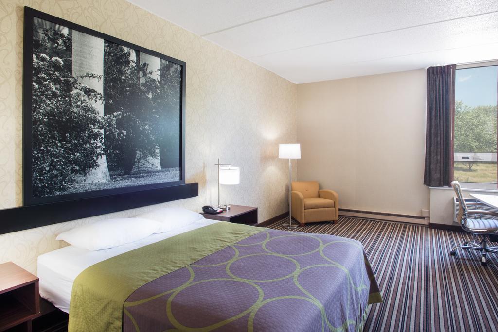 ซูเปอร์ 8 บาย วินด์แฮม แพลตต์สเบิร์ก Hotel แพลตส์เบิร์ก ภายนอก รูปภาพ