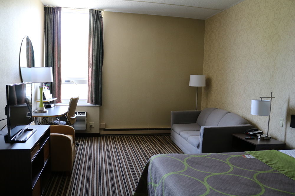 ซูเปอร์ 8 บาย วินด์แฮม แพลตต์สเบิร์ก Hotel แพลตส์เบิร์ก ภายนอก รูปภาพ